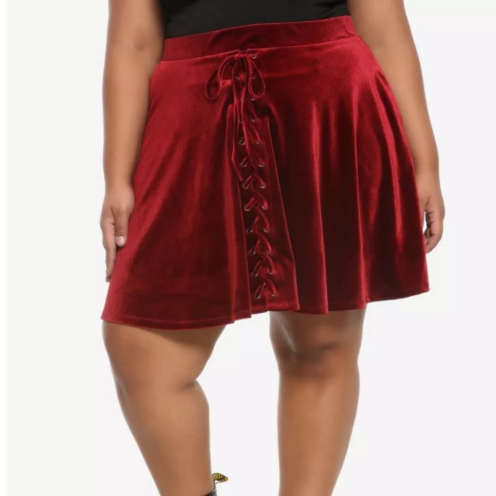 Hot topic plus size skater skirt